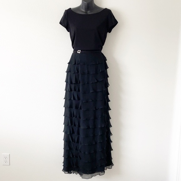 Victoria Royal Ltd Silk Maxi Tiered Dress - Picture 7 of 16
